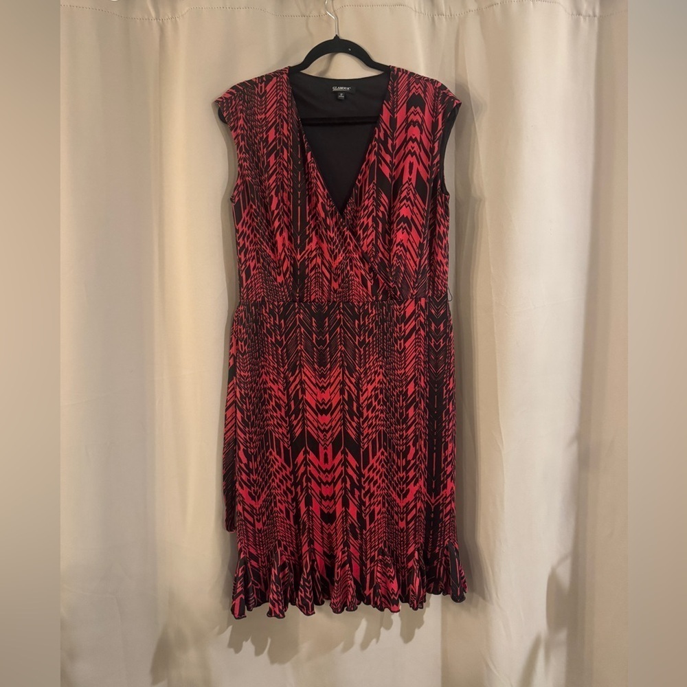 Glamour Red and Black Patterned Dress